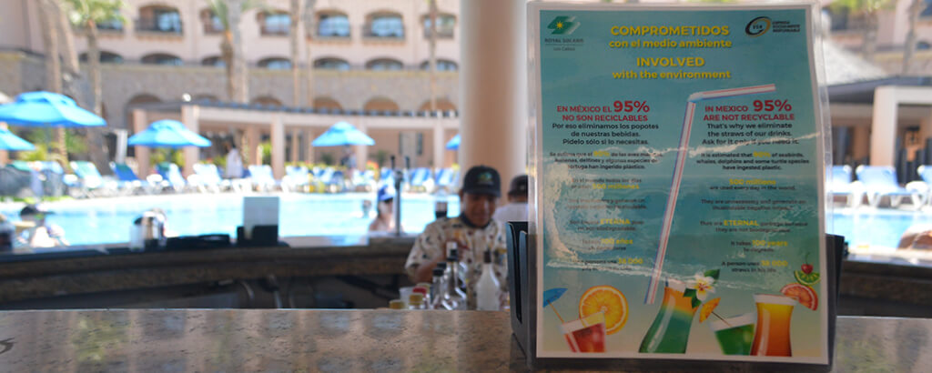 Club solaris Cabos caring at the bars straws