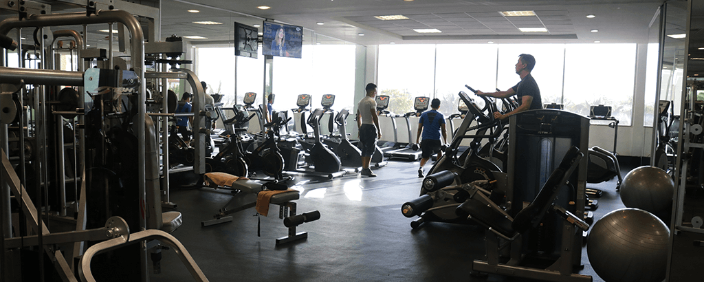 Ejercicio en el gym de Club Solaris Cancun en vacaciones